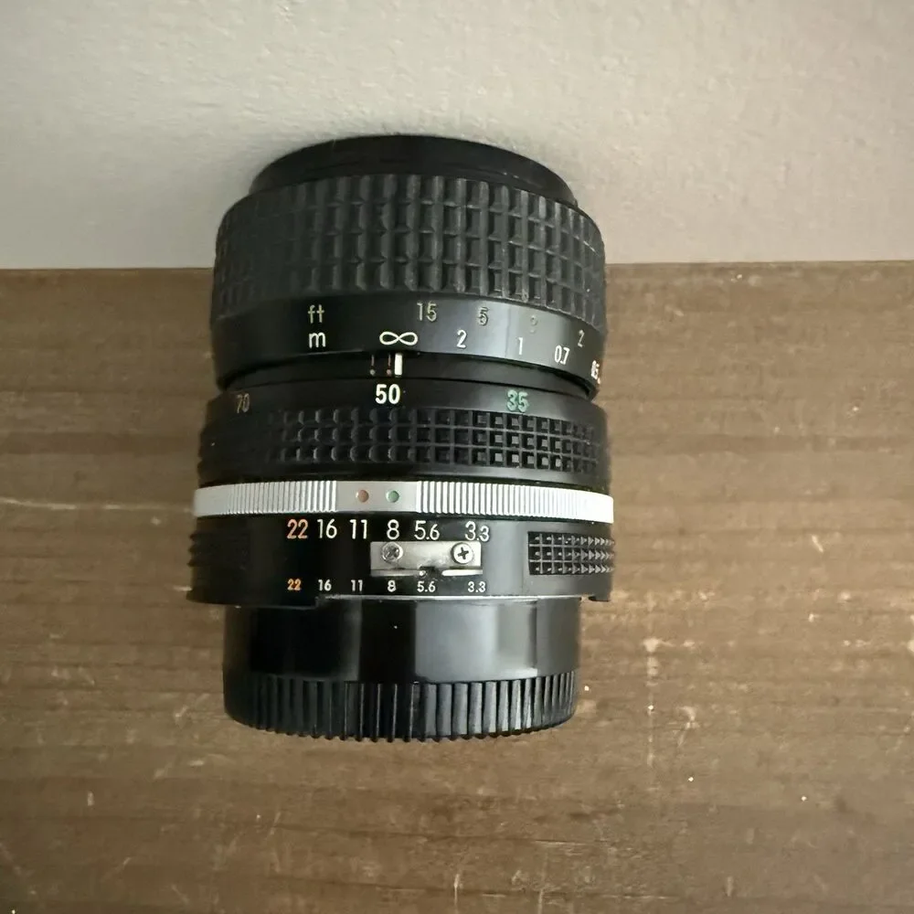 Nikon Zoom Nikkor 35-70mm F/3.3-4.5 Lens 1:3.3:4.5 2037640